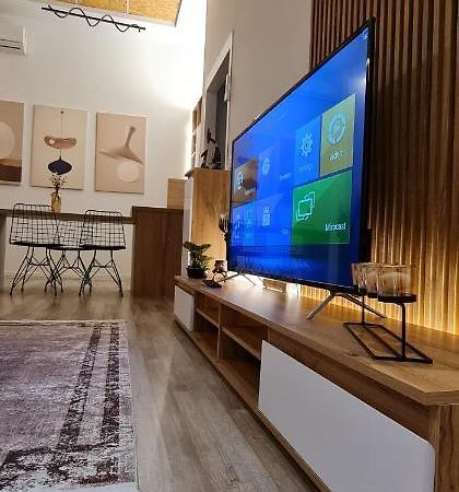 New Modern Apartment In The Center Of تيرانا المظهر الخارجي الصورة