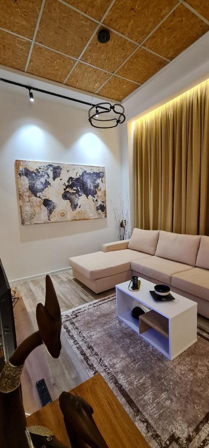 New Modern Apartment In The Center Of تيرانا المظهر الخارجي الصورة