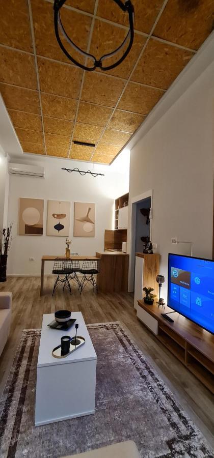 New Modern Apartment In The Center Of تيرانا المظهر الخارجي الصورة
